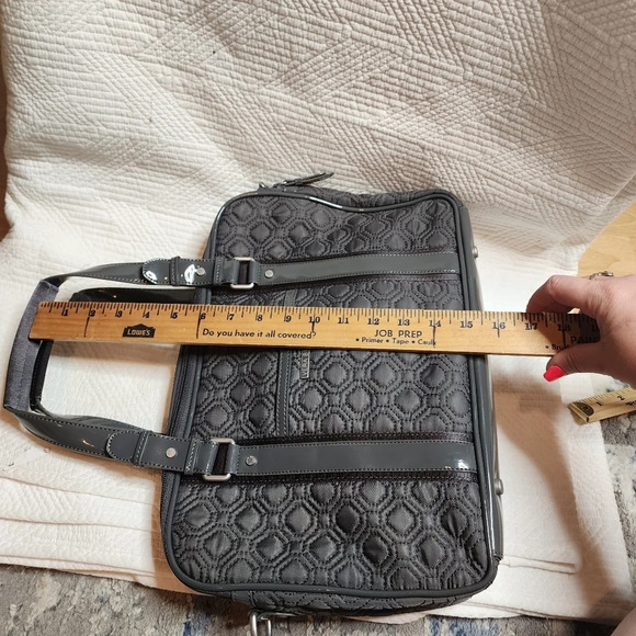 Bundle! Vera Bradley Grey Quilted bag with crossbody strap and Wallet. New! - Picture 14 of 16